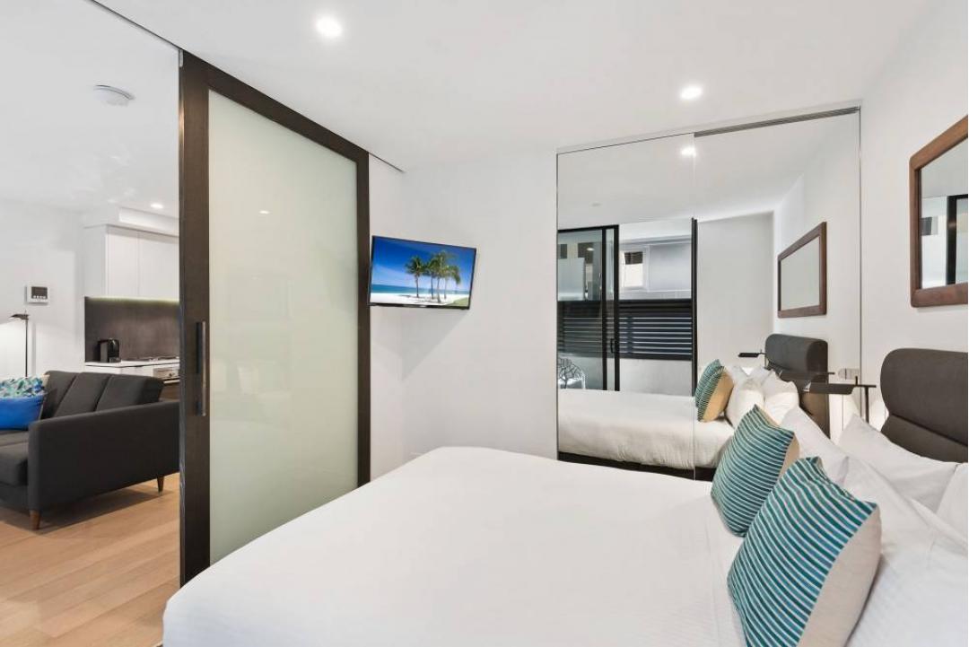 District Apartment Hotels South Yarra 1 Bedroom Apartment